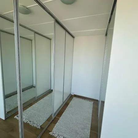 Modern Flat With Amazing Views And Rooftop 아파트 *