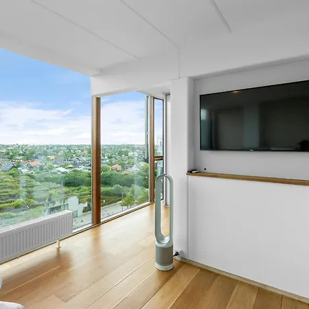 Modern Flat With Amazing Views And Rooftop